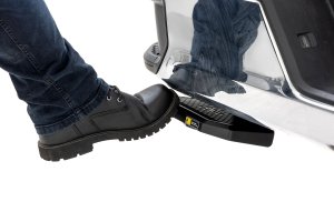 GMC Sierra 2500 HD Retractable Bed Step - Manual Pull - Rough Country - '20-'24